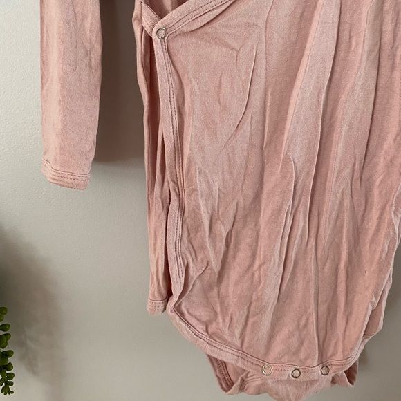 Set of 3 Kate Quinn, Bamboo, bodysuits, size 18-24m - Picture 11 of 13